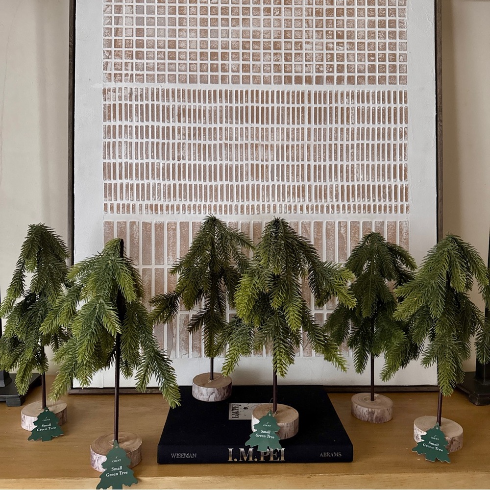 NWT Elegant Green Pine Tree Decor Set of 6